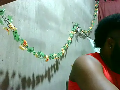 2ocmaxi online show from 04-15-26, 07:58