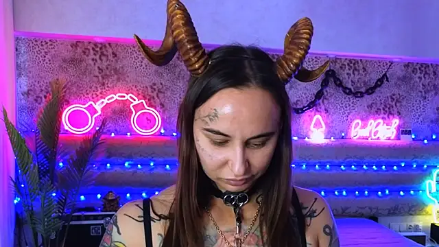 Snapshot of Cool_Freak_ chatting on 10-03-25, 10:12 Cool Freak online show from 10-03-25, 10:12