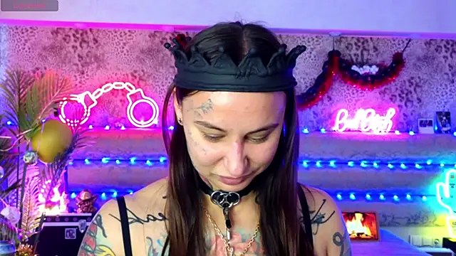 Snapshot of Cool_Freak_ chatting on 12-14-25, 10:20 Cool Freak online show from 12-14-25, 10:20