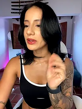 Snapshot of Ale_Lewis chatting on 09-24-25, 08:56 Ale Lewis online show from 09-24-25, 08:56