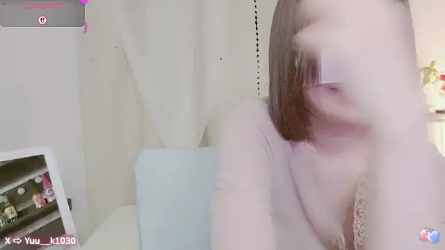 Snapshot of Yuu__k chatting on 03-19-25, 04:34 Yuu  k online show from 03-19-25, 04:34