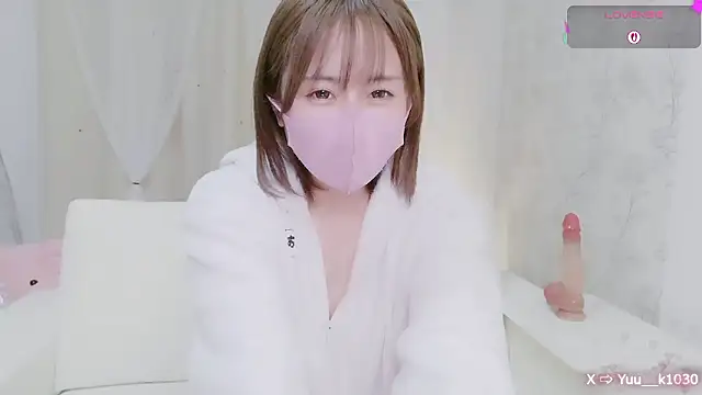 Snapshot of Yuu__k chatting on 10-27-25, 03:05 Yuu  k online show from 10-27-25, 03:05