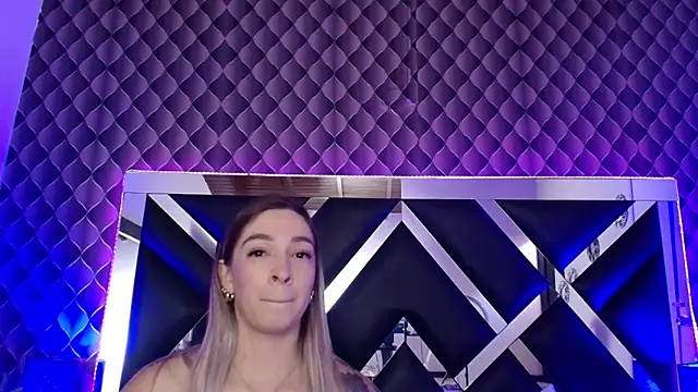 victoriaa lee  online show from 09-09-25, 07:35