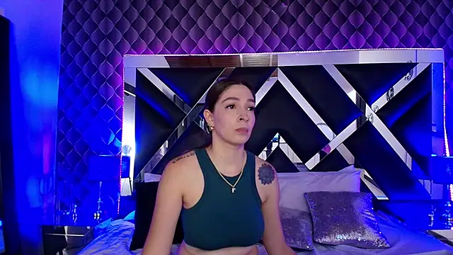 victoriaa lee  online show from 09-23-25, 07:28