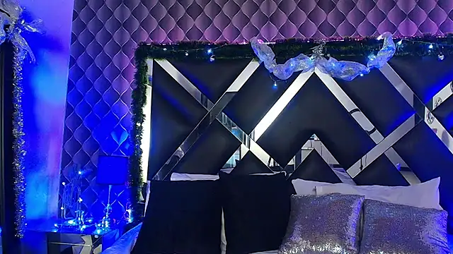 victoriaa lee  online show from 12-05-25, 07:54