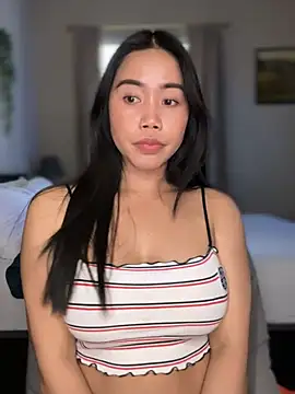 Snapshot of JazzieXo chatting on 12-07-24, 08:27 JazzieXo online show from 12-07-24, 08:27