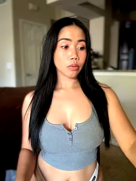 Snapshot of JazzieXo chatting on 09-30-25, 03:50 JazzieXo online show from 09-30-25, 03:50