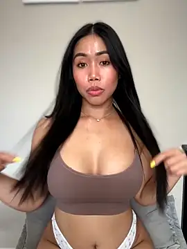 Snapshot of JazzieXo chatting on 10-11-25, 07:12 JazzieXo online show from 10-11-25, 07:12