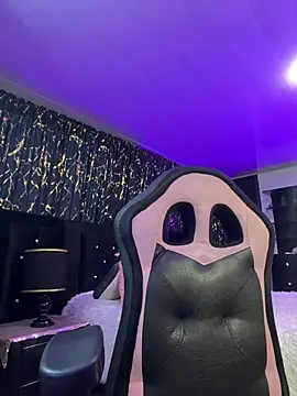 Snapshot of saaalome_1 chatting on 01-13-26, 11:10 saaalome 1 online show from 01-13-26, 11:10