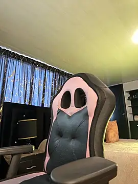 Snapshot of saaalome_1 chatting on 02-27-26, 10:10 saaalome 1 online show from 02-27-26, 10:10