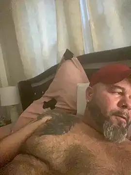 Snapshot of Cristian-Brayan chatting on 01-11-25, 10:18 Cristian-Brayan online show from 01-11-25, 10:18