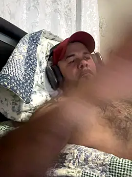 Snapshot of Cristian-Brayan chatting on 11-03-25, 01:56 Cristian-Brayan online show from 11-03-25, 01:56