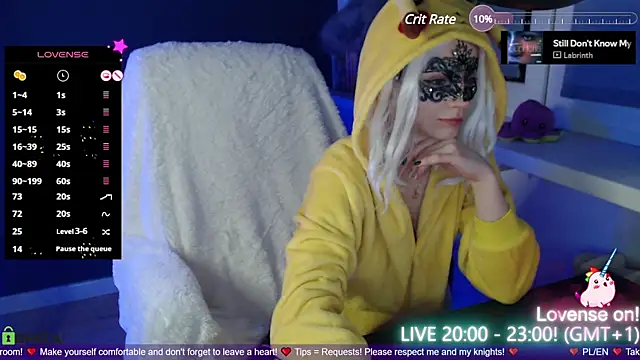 strawberry muffin online show from 12-19-24, 08:02