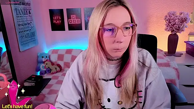 Snapshot of JustKerry chatting on 02-19-26, 11:50 JustKerry online show from 02-19-26, 11:50