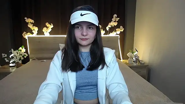 JasmineAsha online show from 04-18-26, 06:12