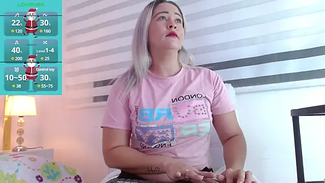 WANDAFOXX1 online show from 01-03-25, 04:00