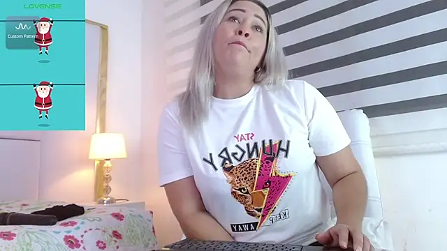 WANDAFOXX1 online show from 01-08-25, 01:00