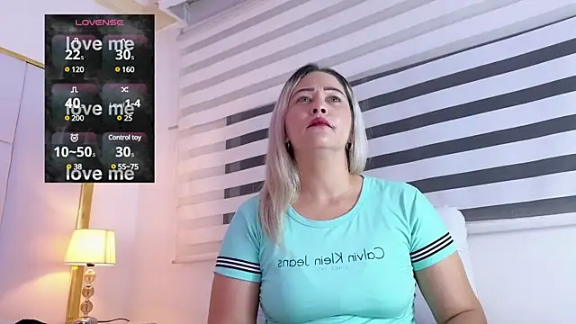 WANDAFOXX1 online show from 01-28-25, 05:00