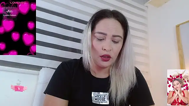 WANDAFOXX1 online show from 03-13-25, 02:49