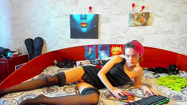 Snapshot of KagamiTayga chatting on 02-17-25, 08:19 KagamiTayga online show from 02-17-25, 08:19