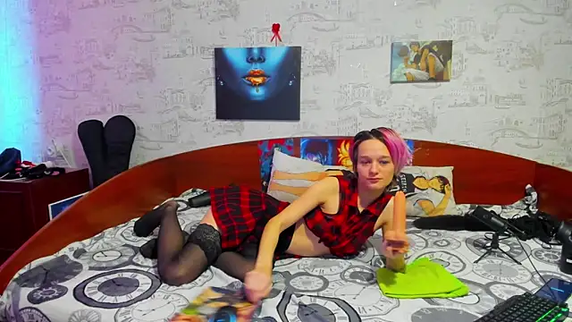 Snapshot of KagamiTayga chatting on 02-27-25, 08:17 KagamiTayga online show from 02-27-25, 08:17