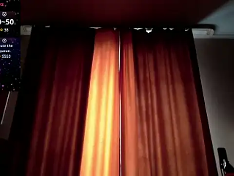 Snapshot of ROXOLANAA_SEXY chatting on 03-17-25, 08:18 ROXOLANAA SEXY online show from 03-17-25, 08:18