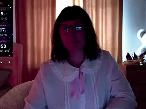 Snapshot of ROXOLANAA_SEXY chatting on 03-17-25, 02:23 ROXOLANAA SEXY online show from 03-17-25, 02:23