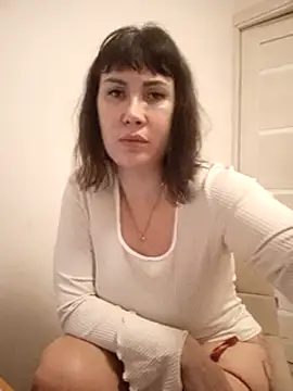Snapshot of ROXOLANAA_SEXY chatting on 03-21-25, 08:08 ROXOLANAA SEXY online show from 03-21-25, 08:08