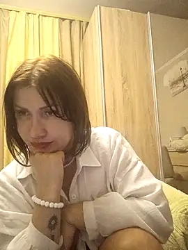 Snapshot of ROXOLANAA_SEXY chatting on 09-17-25, 11:50 ROXOLANAA SEXY online show from 09-17-25, 11:50