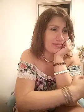 Snapshot of ROXOLANAA_SEXY chatting on 10-18-25, 12:02 ROXOLANAA SEXY online show from 10-18-25, 12:02