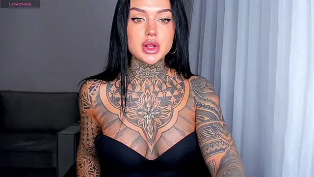 Snapshot of pantera_flashh chatting on 01-17-26, 03:00 pantera flashh online show from 01-17-26, 03:00