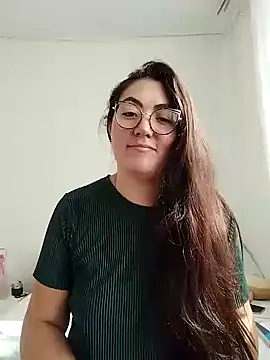 Snapshot of katha_steele_ chatting on 01-13-25, 08:15 katha steele online show from 01-13-25, 08:15