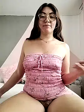 Snapshot of katha_steele_ chatting on 02-19-25, 08:31 katha steele online show from 02-19-25, 08:31