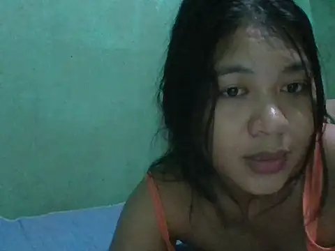Snapshot of _smiling4u_ chatting on 10-26-25, 01:50  smiling4u  online show from 10-26-25, 01:50