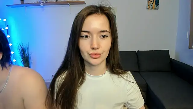 PollyFlame online show from 11-18-25, 08:02