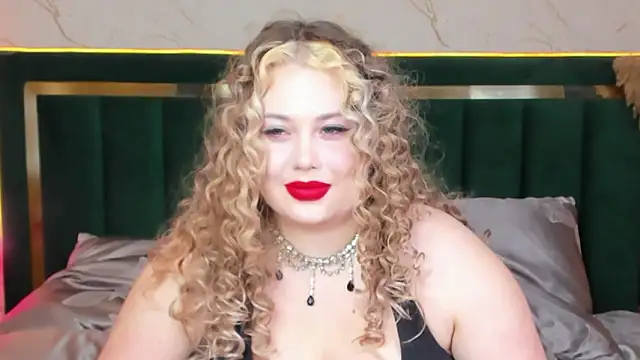 Snapshot of rosal1a chatting on 02-24-26, 09:02 rosal1a online show from 02-24-26, 09:02