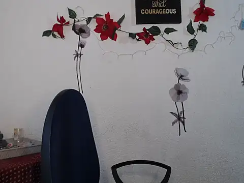 Snapshot of Liamiler01_ chatting on 12-09-24, 11:58 Liamiler01 online show from 12-09-24, 11:58
