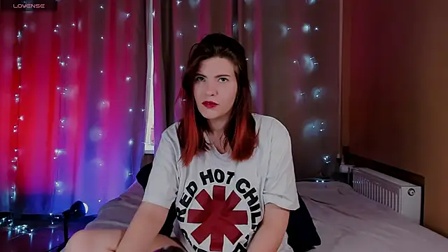 Snapshot of Erika_Fix chatting on 05-05-26, 04:42 Erika Fix online show from 05-05-26, 04:42