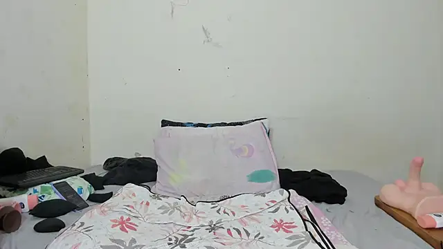 Snapshot of MANDY_GIRL_BBW chatting on 03-21-25, 10:17 MANDY GIRL BBW online show from 03-21-25, 10:17