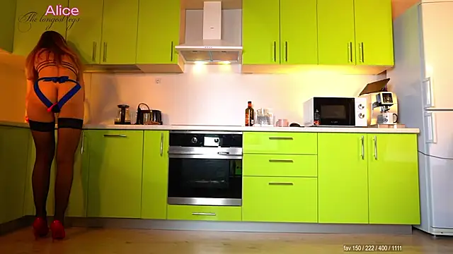 pinkheart  online show from 12-03-25, 05:11