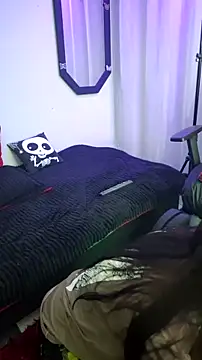 Amy Aloqua online show from 10-27-25, 08:13