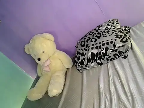 Snapshot of katie_white chatting on 02-26-26, 11:09 katie white online show from 02-26-26, 11:09