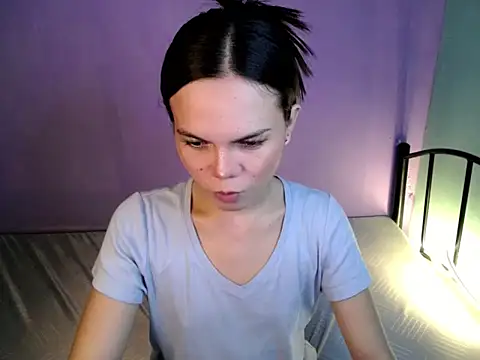 Snapshot of katie_white chatting on 03-21-26, 12:21 katie white online show from 03-21-26, 12:21