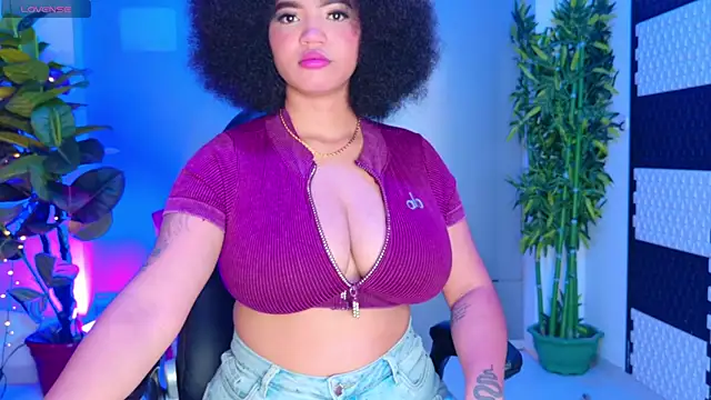 MalaikaBrown online show from 10-27-25, 12:20