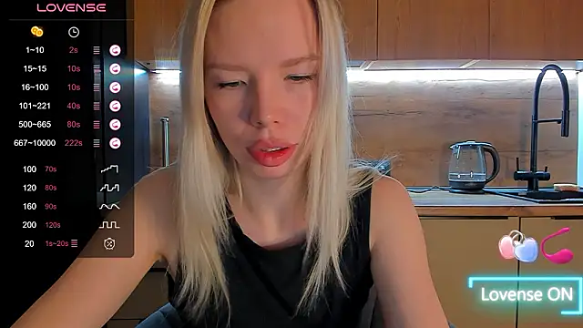 Snapshot of Olivia_Bells chatting on 03-13-26, 09:54 Olivia Bells online show from 03-13-26, 09:54