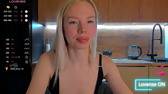 Snapshot of Olivia_Bells chatting on 04-02-26, 09:45 Olivia Bells online show from 04-02-26, 09:45