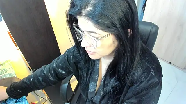 BellaFlaming online show from 05-21-26, 11:06