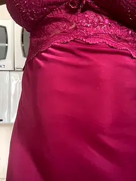 Snapshot of -Marivalda- chatting on 11-19-25, 11:21 -Marivalda- online show from 11-19-25, 11:21