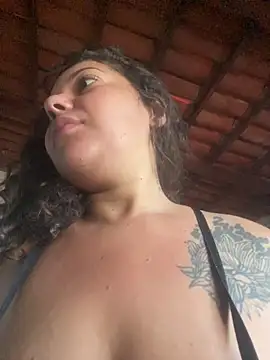 Snapshot of -Marivalda- chatting on 12-15-25, 09:13 -Marivalda- online show from 12-15-25, 09:13