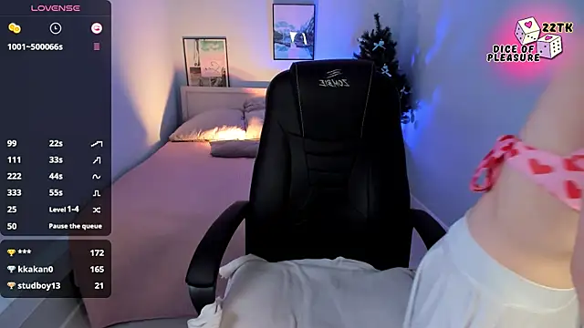 MelisaCoy online show from 12-20-24, 04:57